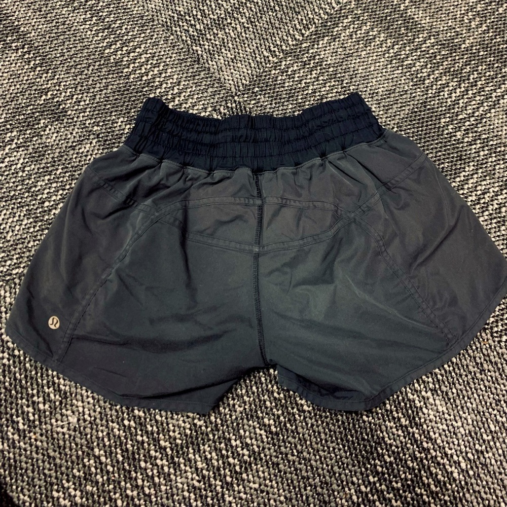 Lululemon High Rise Tracker 4” Shorts